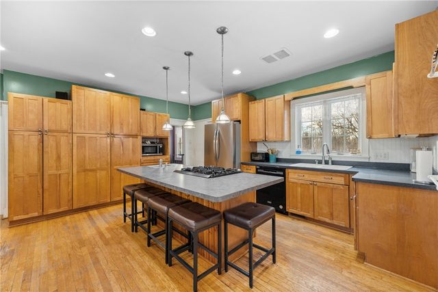 1527 Quaker Road, Macedon, NY 14502