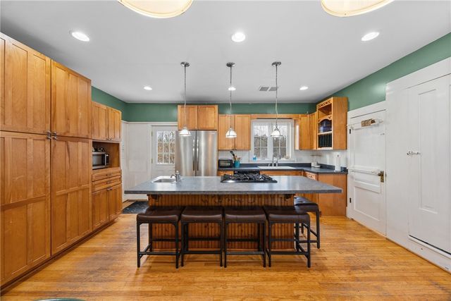 1527 Quaker Road, Macedon, NY 14502