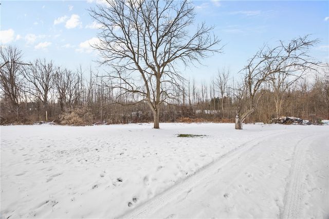 1527 Quaker Road, Macedon, NY 14502