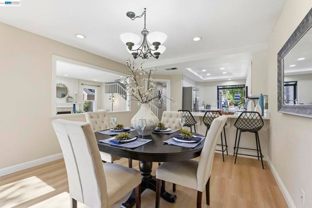 3711 Kamp Dr, Pleasanton, CA 94588