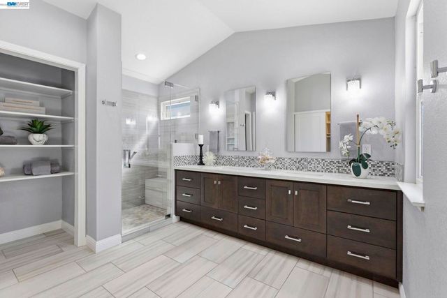 3711 Kamp Dr, Pleasanton, CA 94588