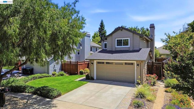 3711 Kamp Dr, Pleasanton, CA 94588