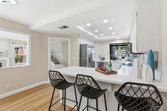 3711 Kamp Dr, Pleasanton, CA 94588