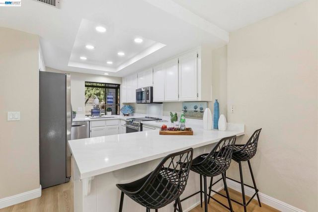3711 Kamp Dr, Pleasanton, CA 94588