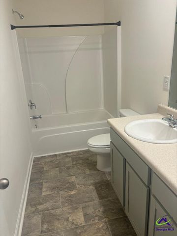 109 FARMERS Way, Perry, GA 31069