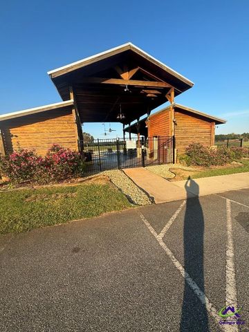 109 FARMERS Way, Perry, GA 31069