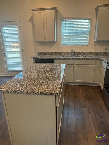 109 FARMERS Way, Perry, GA 31069