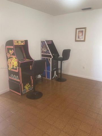 430 SE 5th Street, Hialeah, FL 33010