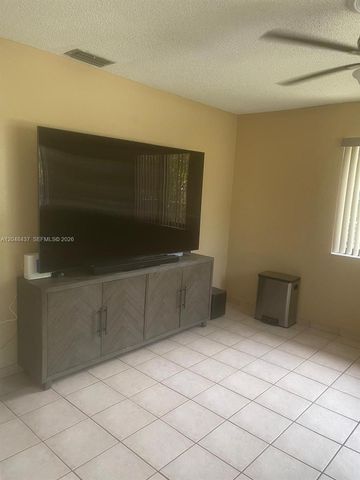 430 SE 5th Street, Hialeah, FL 33010
