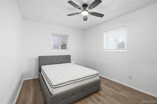 33060 Cherry Hill Road, Garden City, MI 48135