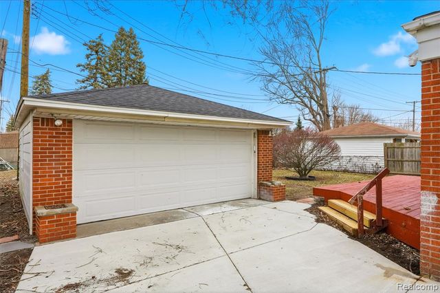 33060 Cherry Hill Road, Garden City, MI 48135