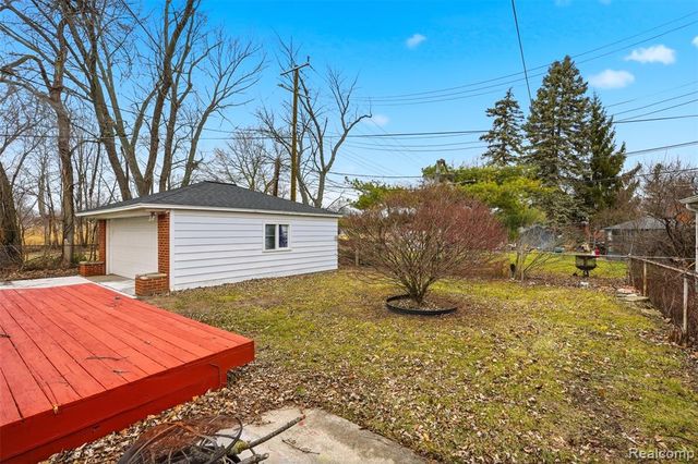 33060 Cherry Hill Road, Garden City, MI 48135