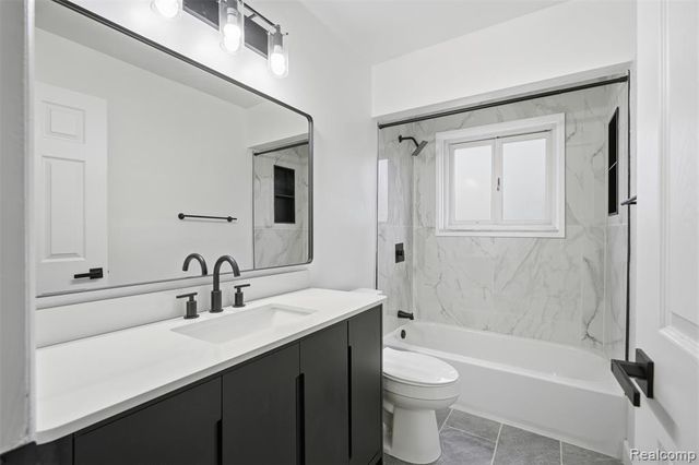 33060 Cherry Hill Road, Garden City, MI 48135