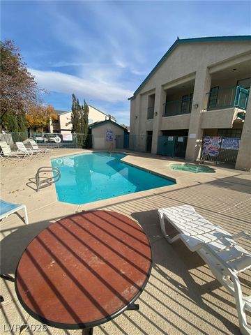 5271 Lindell Road 202, Las Vegas, NV 89118