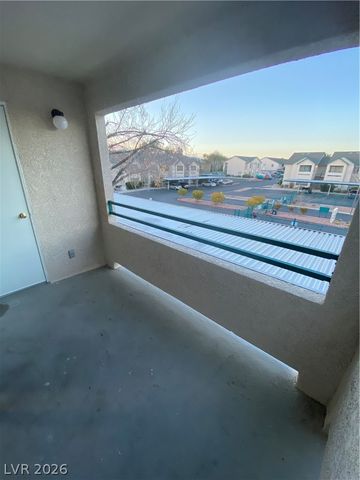 5271 Lindell Road 202, Las Vegas, NV 89118