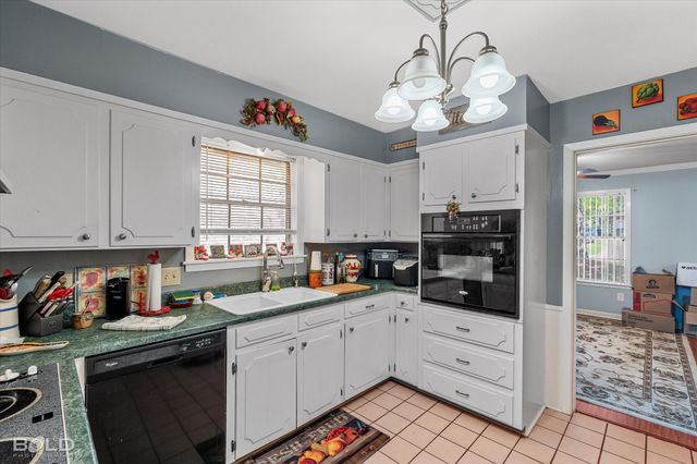 1111 Mountainbrook Drive, Shreveport, LA 71118
