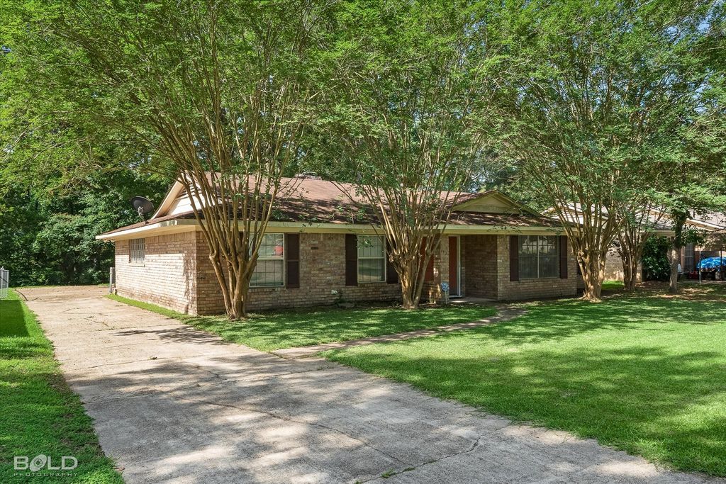 1111 Mountainbrook Drive, Shreveport, LA 71118