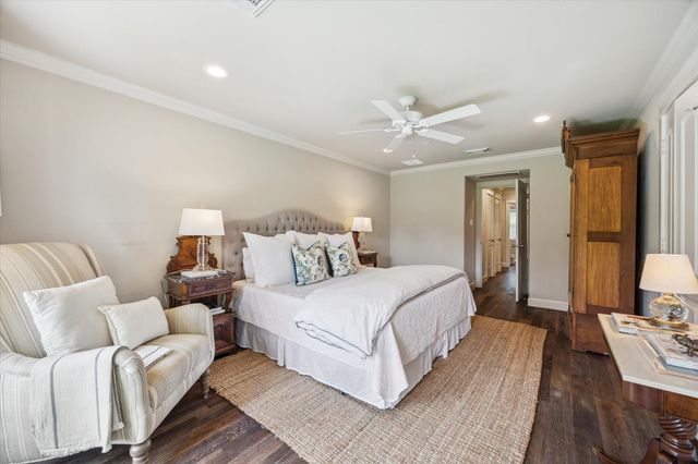 2702 Manila Lane, Houston, TX 77043