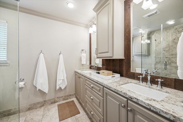 2702 Manila Lane, Houston, TX 77043