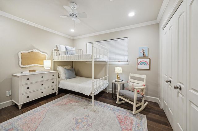 2702 Manila Lane, Houston, TX 77043