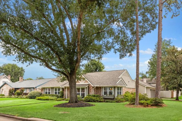 2702 Manila Lane, Houston, TX 77043