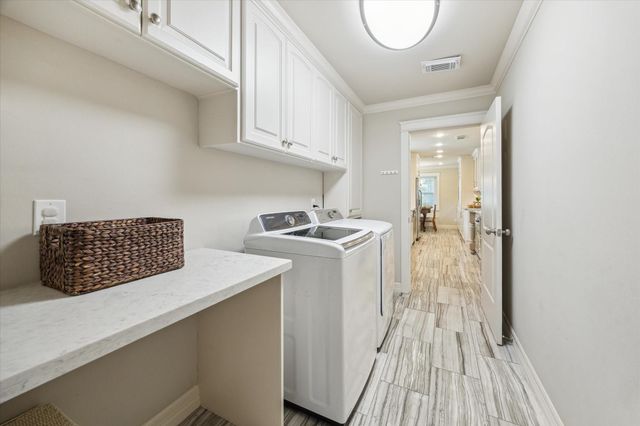 2702 Manila Lane, Houston, TX 77043