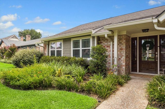 2702 Manila Lane, Houston, TX 77043