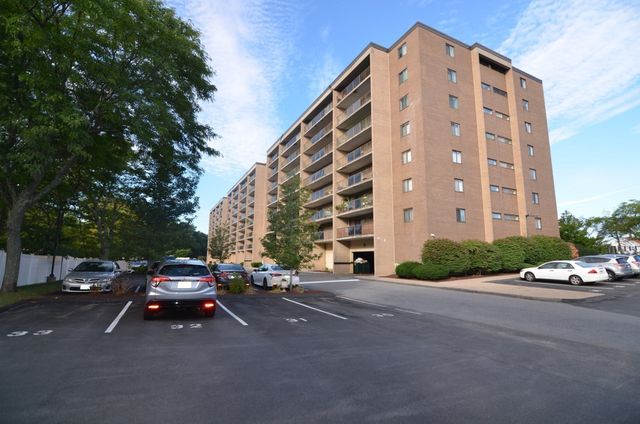 185 Quincy Shore Dr 32, Quincy, MA 02171