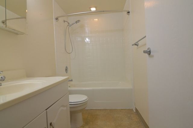185 Quincy Shore Dr 32, Quincy, MA 02171