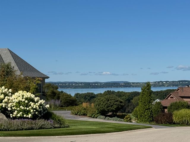 7765 Turnberry Circle, Williamsburg, MI 49690