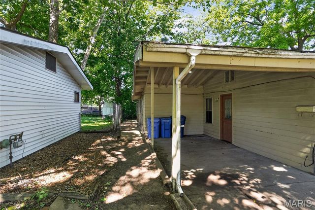 16 Brightwell Court, St Louis, MO 63031