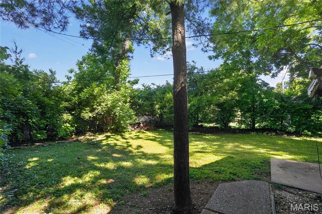 16 Brightwell Court, St Louis, MO 63031