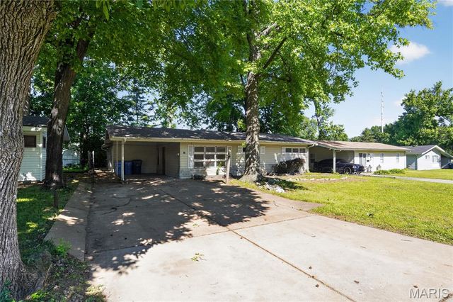 16 Brightwell Court, St Louis, MO 63031