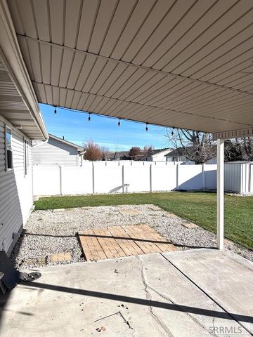 3684 Briar Creek Lane, Ammon, ID 83406