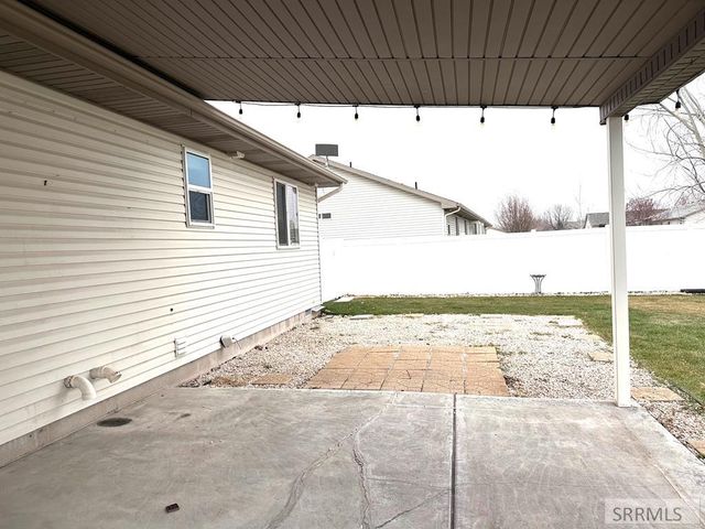 3684 Briar Creek Lane, Ammon, ID 83406