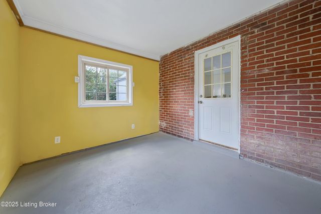 369 N 41st St, Louisville, KY 40212