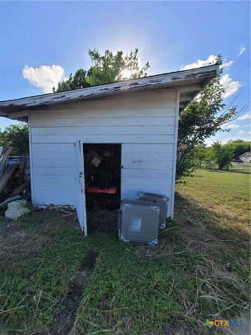 202 W Bobwhite Lane, Harker Heights, TX 76548