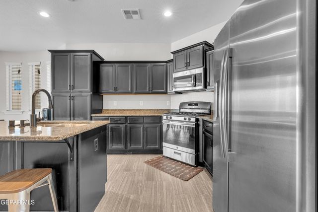 14372 Earl Chokiski Avenue, El Paso, TX 79938