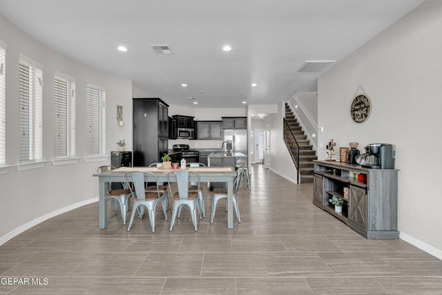 14372 Earl Chokiski Avenue, El Paso, TX 79938