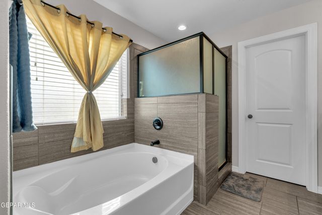 14372 Earl Chokiski Avenue, El Paso, TX 79938