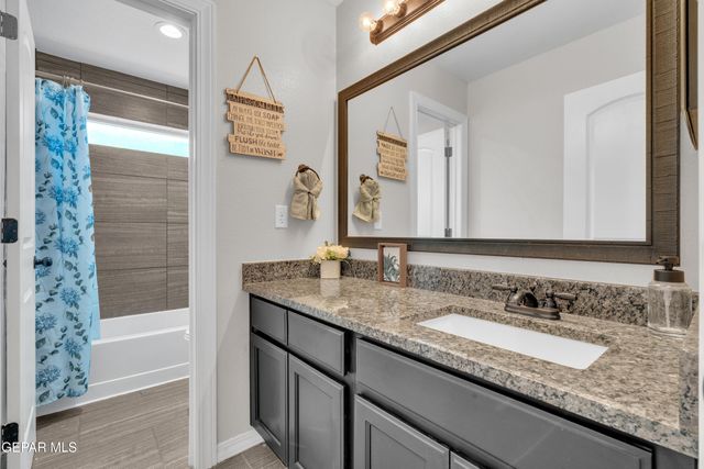 14372 Earl Chokiski Avenue, El Paso, TX 79938