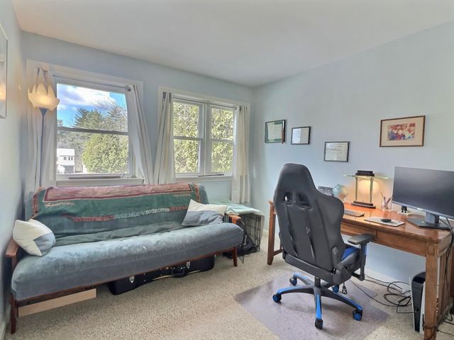 40 Wolf Road, Lebanon, NH 03766