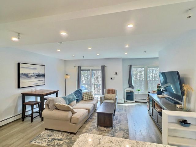 40 Wolf Road, Lebanon, NH 03766