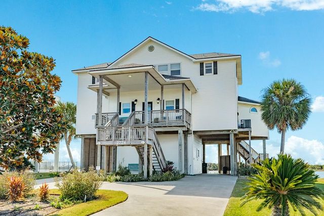 2724 11 Mile Road, Galveston, TX 77554