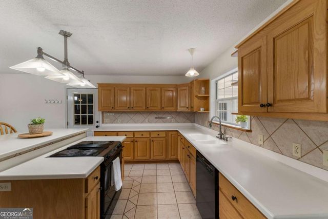 134 Singletree Lane, Dawsonville, GA 30534