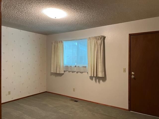 50 Tenney Drive, Rogue River, OR 97537