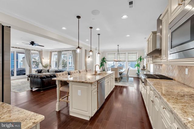 21 OCEAN TERR, Long Branch, NJ 07740