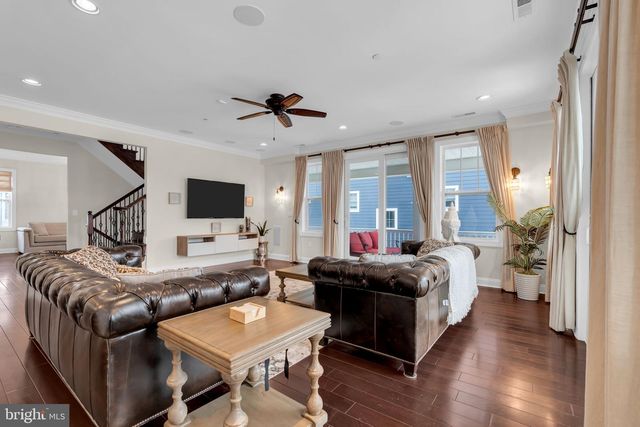 21 OCEAN TERR, Long Branch, NJ 07740
