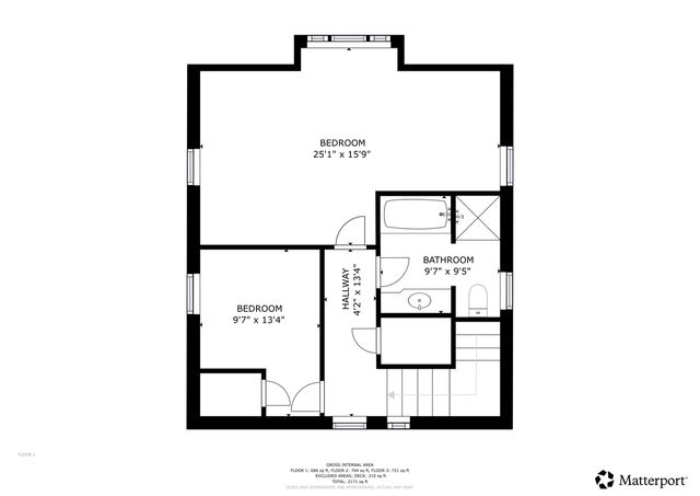 2125 N Peninsula ROAD, Oconomowoc, WI 53066