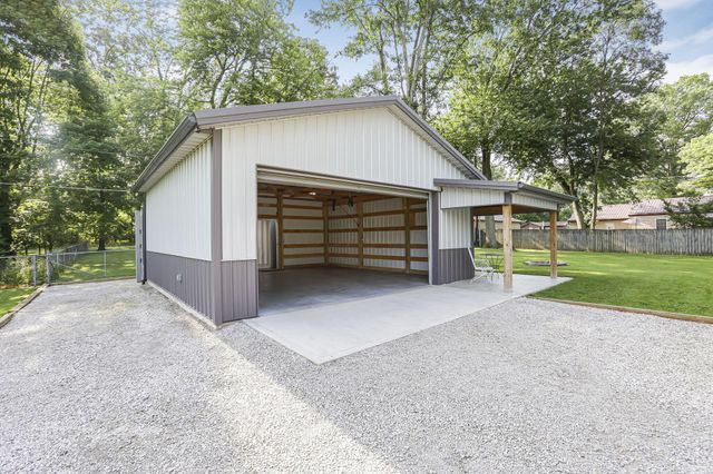 13400 Cedar Road NE, Thornville, OH 43076